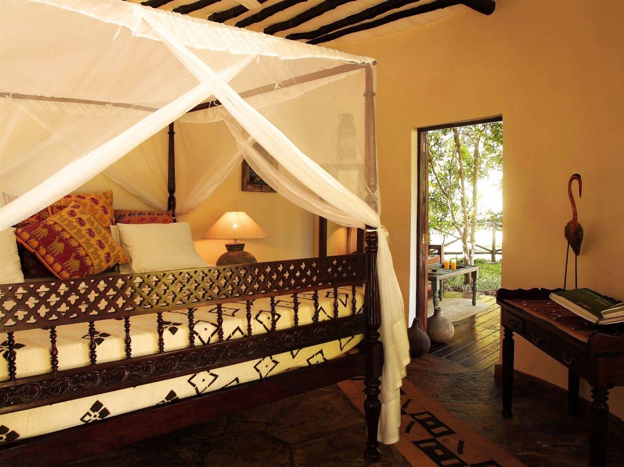 Kinondo Kwetu Hotel Диани Бийч Екстериор снимка