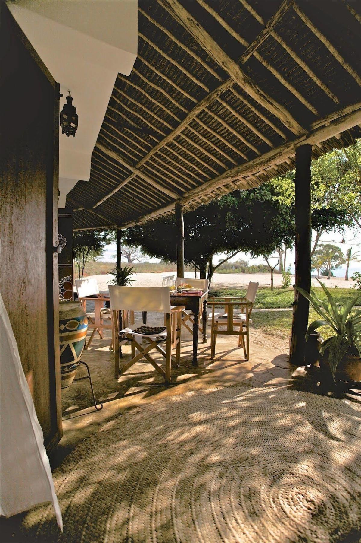 Kinondo Kwetu Hotel Диани Бийч Екстериор снимка