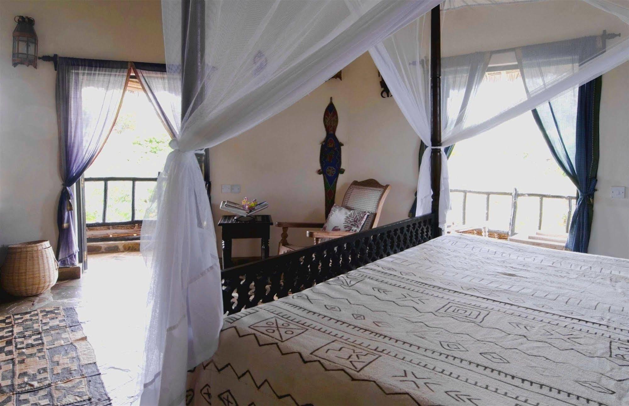 Kinondo Kwetu Hotel Диани Бийч Екстериор снимка